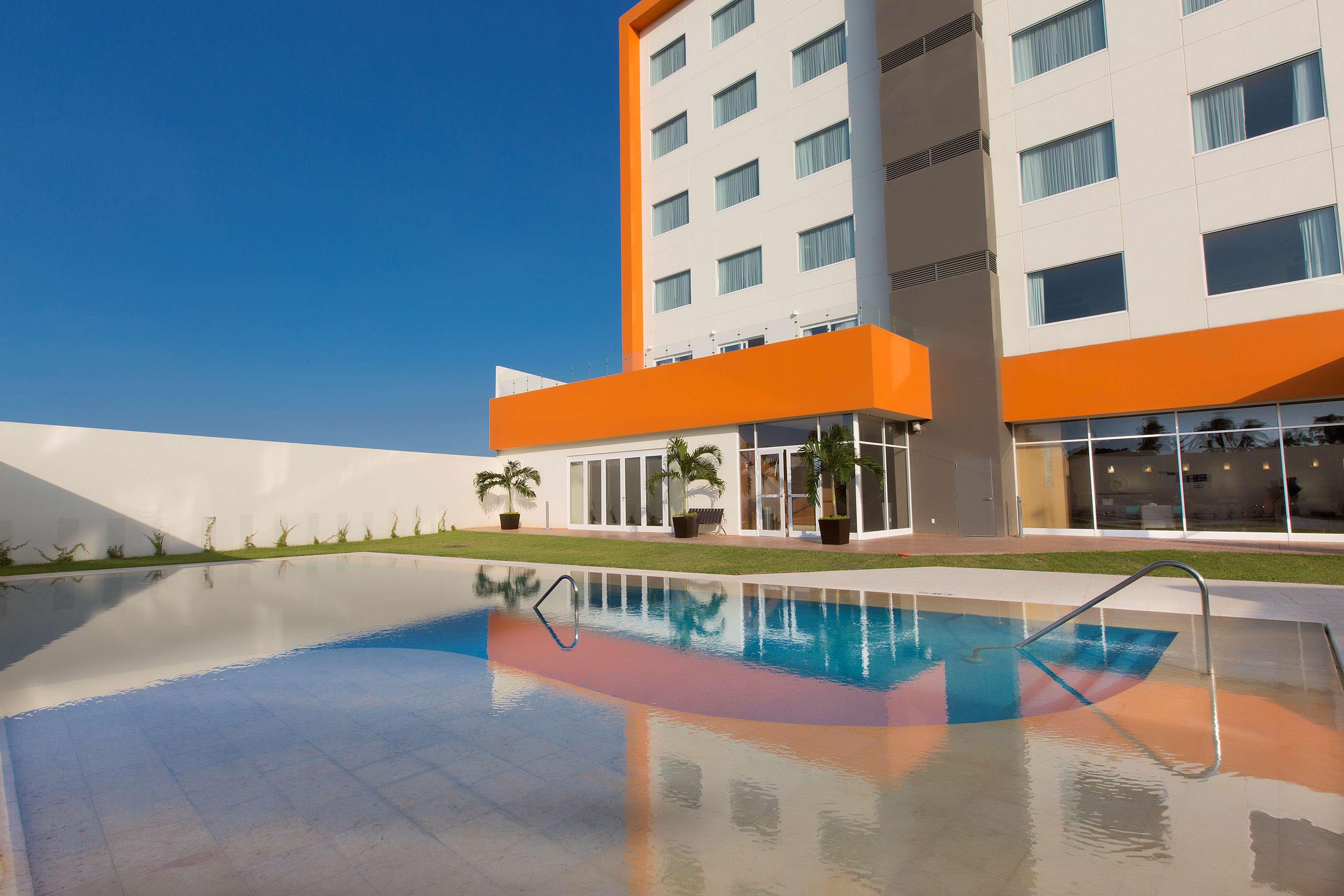 Hampton Inn & Suites By Hilton Paraíso Kültér fotó
