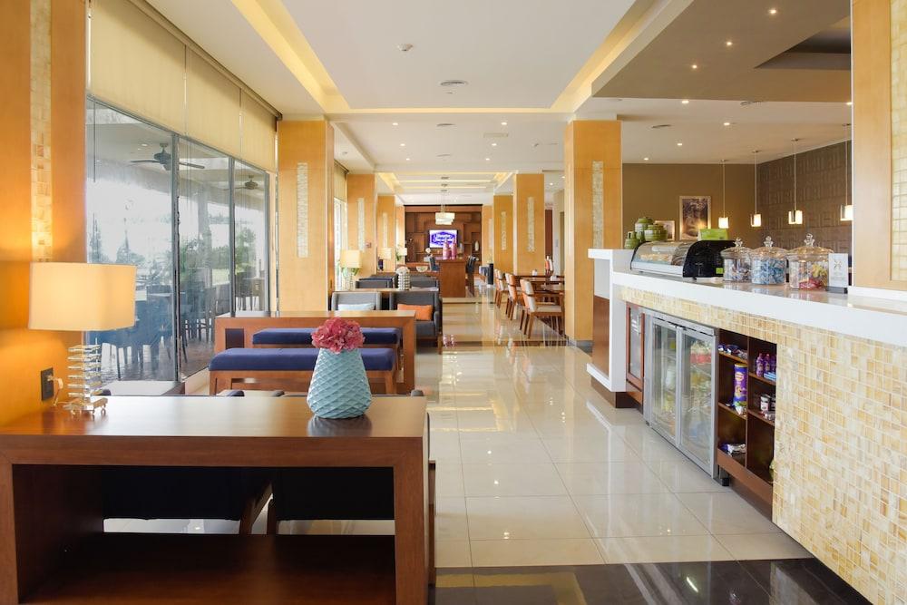 Hampton Inn & Suites By Hilton Paraíso Kültér fotó