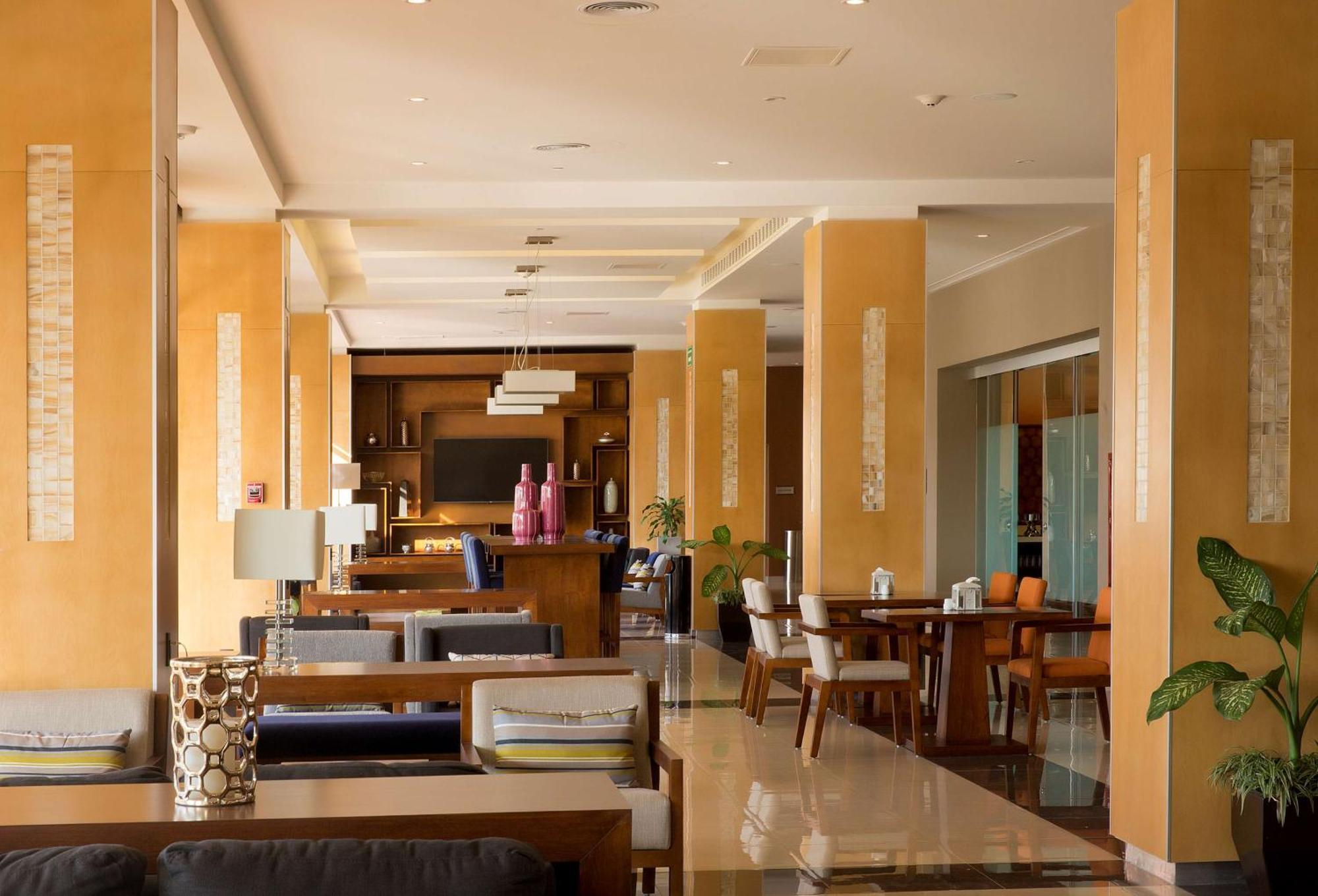 Hampton Inn & Suites By Hilton Paraíso Kültér fotó