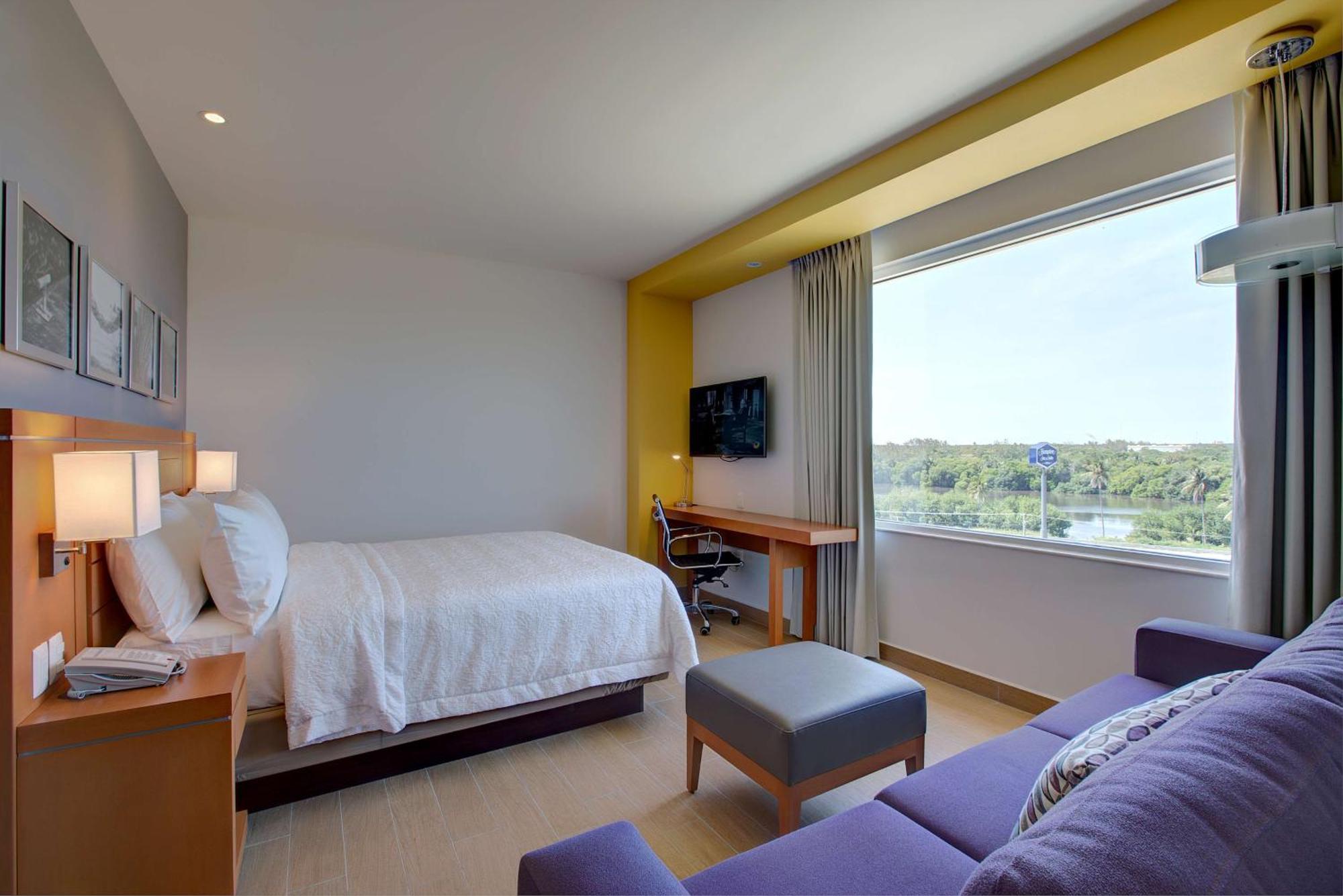 Hampton Inn & Suites By Hilton Paraíso Kültér fotó