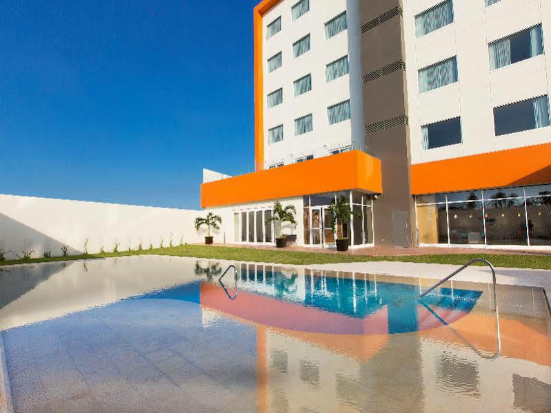 Hampton Inn & Suites By Hilton Paraíso Kültér fotó